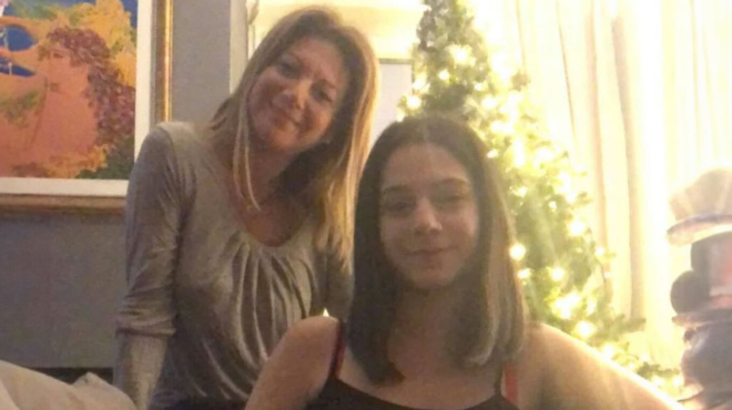 moy-lene-oti-egines-aggelos-na-min-stenochoriemai-dakryse-i-ellada-me-tin-anartisi-tis-marias-karystianoy-gia-tin-kori-tis-235314