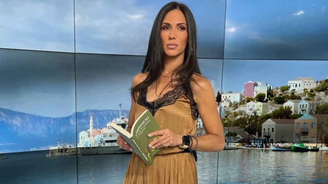 oi-fimes-amp-8230-epivevaiothikan-6-minon-egkyos-i-anthi-voylgari-amp-8211-i-1i-emfanisi-me-kollito-forema-stin-ekpompi-228155