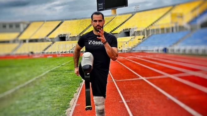 kathilonei-gia-ton-diplo-akrotiriasmo-o-giannis-sevdikalis-amp-8220-me-chtypise-to-treno-perasan-apo-pano-moy-2-vagonia-amp-8221-228352