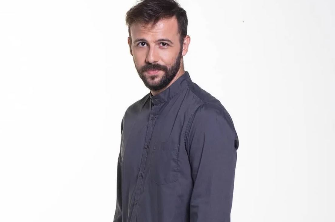 Νίκος Γκέλια