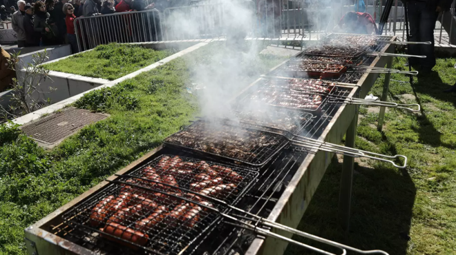 mpainei-dynamika-echoyme-eikona-allazei-o-kairos-prin-tin-tsiknopempti-i-proti-prognosi-toy-tasoy-arniakoy-234310