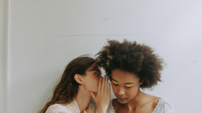 se-thavoyn-piso-apo-tin-plati-soy-einai-toxika-ta-4-zodia-poy-einai-diprosopa-kai-tha-sti-feroyn-me-tin-1i-eykairia-230551