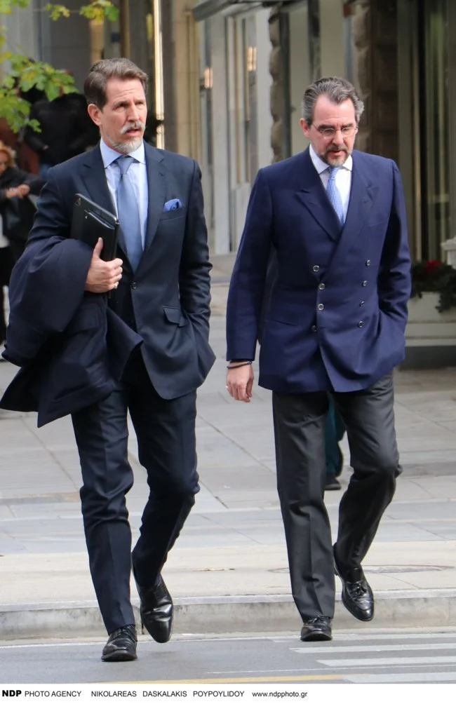 Παύλος και Νικόλαος Γλύξμπουργκ με κοστούμια 