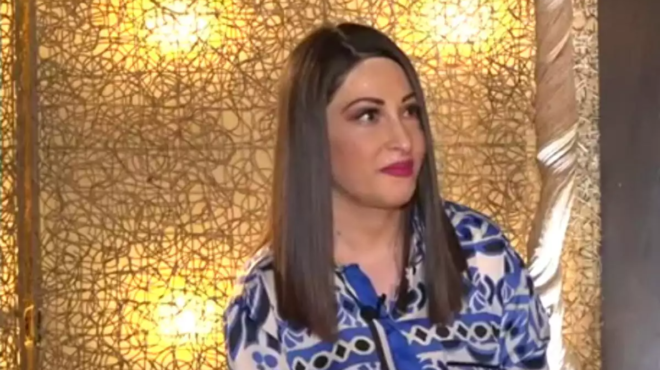 san-neraida-den-ekrypse-ti-sygkinisi-tis-i-ioanna-paliospyroy-ntythike-nyfoyla-amp-038-elampe-mesa-sto-paramythenio-nyfiko-240961