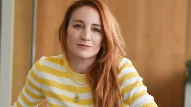 amp-8220-o-protos-moy-erotas-skotothike-otan-ena-aytokinito-toy-pire-to-kefali-amp-8221-sokarei-i-ithopoios-stefania-goylioti-238120