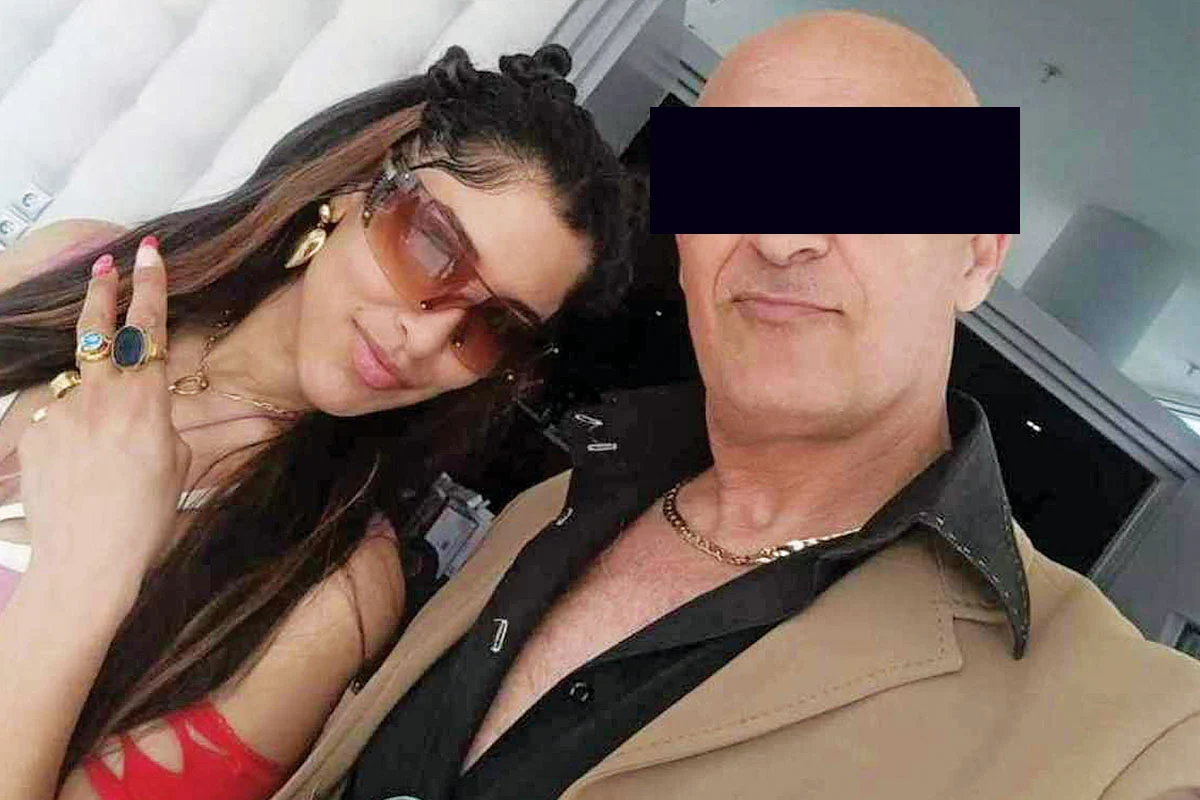 Η Μαρίνα Σάττι με τον κατηγορούμενο στο κύκλωμα μαστροπείας