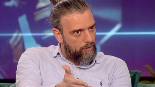 amp-8220-cheimarros-amp-8221-o-sotiris-tsafoylias-amp-8220-ochi-den-eimaste-kaloi-goneis-oi-ellines-kai-na-thelame-de-mas-afinoyn-amp-8221-251353