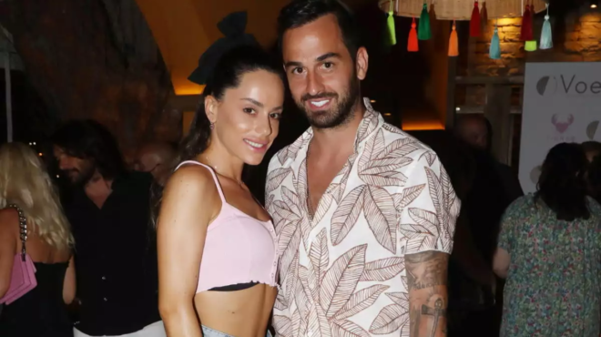 vomva-stin-elliniki-sooympiz-prodothikan-apo-mia-kinisi-chorisan-ligo-prin-ton-gamo-aris-soiledis-amp-8211-maria-antona-247240