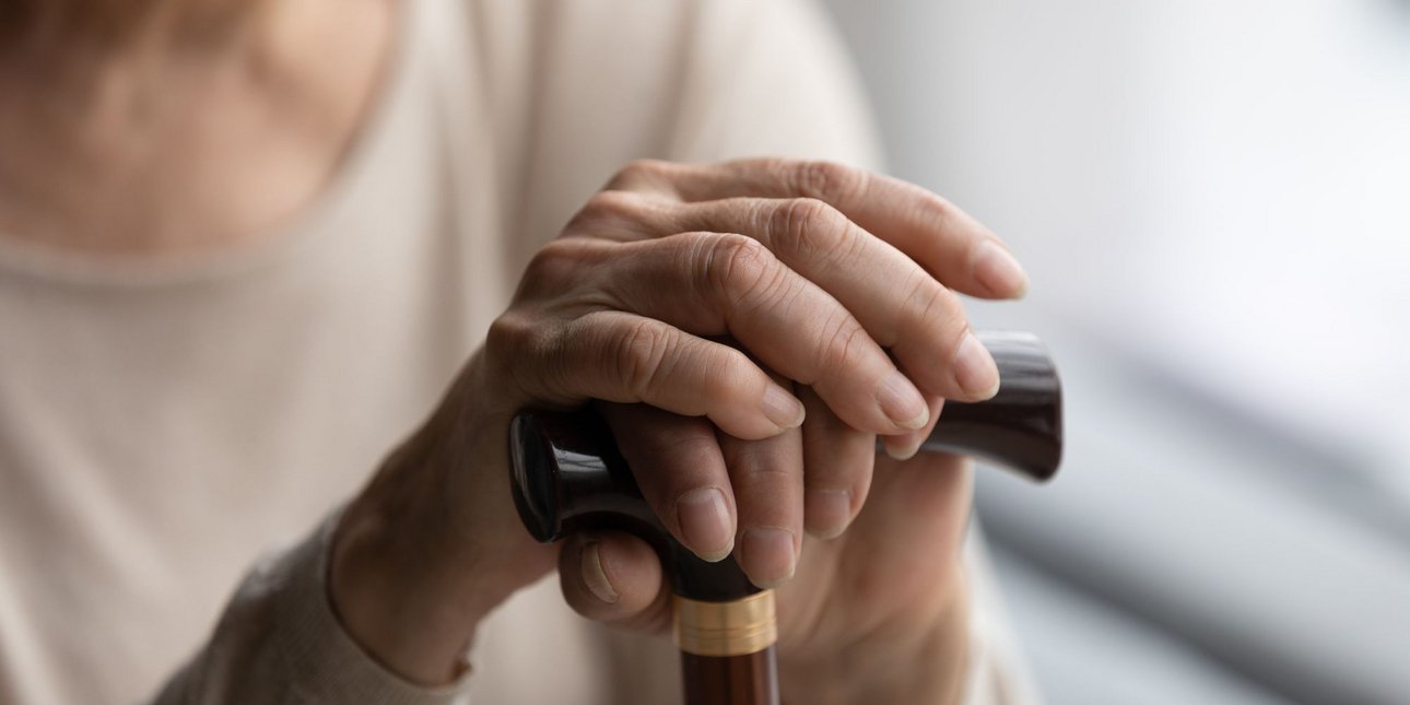 79χρονη παγίδευσε απατεώνες