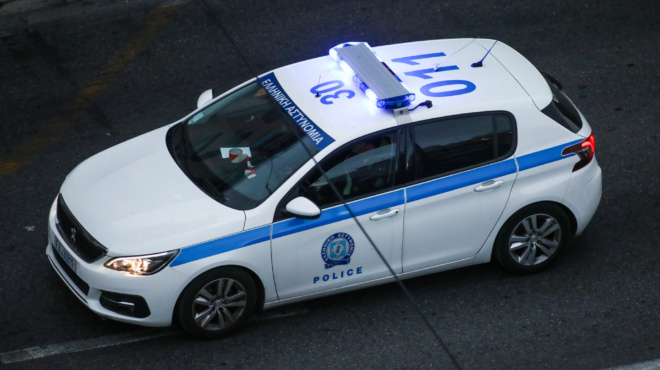 mpike-sto-domatio-kai-vrike-tin-fili-tis-kremasmeni-nekri-22chroni-sta-chania-aytoktonise-sto-spiti-tis-249585