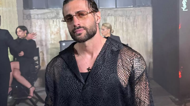 toys-amp-8220-prodosan-amp-8221-oi-foto-de-mporesan-na-kryftoyn-i-kalloni-nea-syntrofos-toy-vasaloy-einai-pasignosti-ellinida-253181