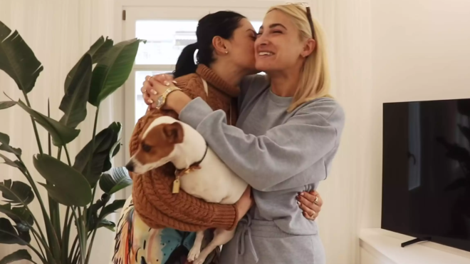 kontepsan-na-amp-8230-plakothoyn-mprosta-se-olo-to-tiktok-o-kaygas-tis-toyni-me-tin-alexandraki-gia-ena-amp-8230-poto-245646