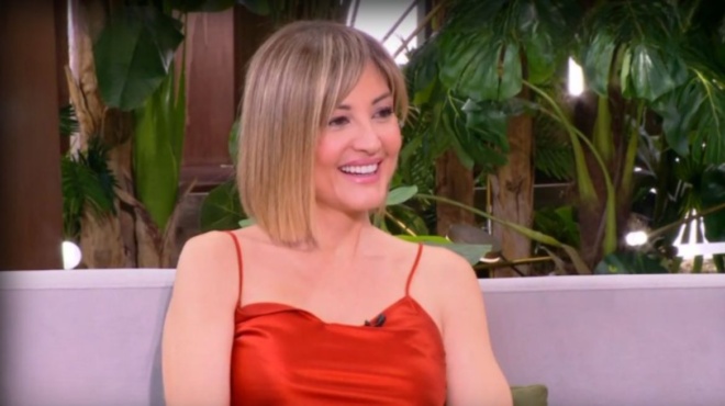 thea-toy-styl-i-rania-tzima-egine-nona-tis-koris-tis-artemis-dimoy-amp-038-emoiaze-san-archaia-ellinida-261077