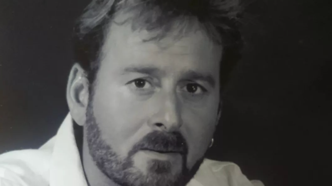 den-paei-to-myalo-sas-o-koyklos-nearos-poy-pozarei-stis-fotografies-einai-simera-diasimos-ellinas-256383