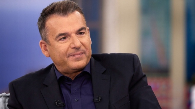 toy-pire-ti-panakrivi-mezoneta-gia-2-eyro-o-liagkas-amp-8220-arpaxe-amp-8221-vila-pasignostoy-viomichanoy-stin-tino-se-pleistiriasmo-263681