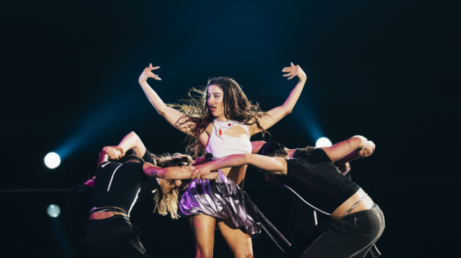 apogoiteytikan-oi-eurofans-chanei-amp-8230-tin-protia-i-satti-pairnei-tin-amp-8230-kato-volta-i-ellada-sta-stoichimata-255579