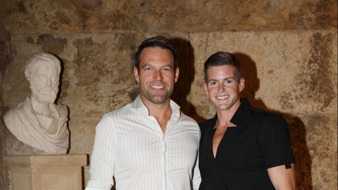 perifanos-o-theios-toy-kasselaki-amp-8220-olos-o-kosmos-perimenei-ton-gamo-toy-stefanoy-skeftontai-ti-doro-na-toy-kanoyn-amp-8221-258128