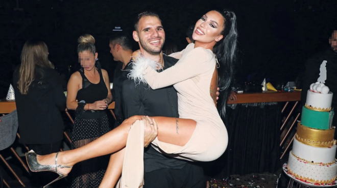 amp-8220-psachnei-trypa-na-kryftei-amp-8221-i-zeta-theodoropoyloy-meta-ton-chorismo-tis-amp-8220-edose-amp-8221-stegna-ton-tachtsidi-gia-osa-tis-ekane-264096