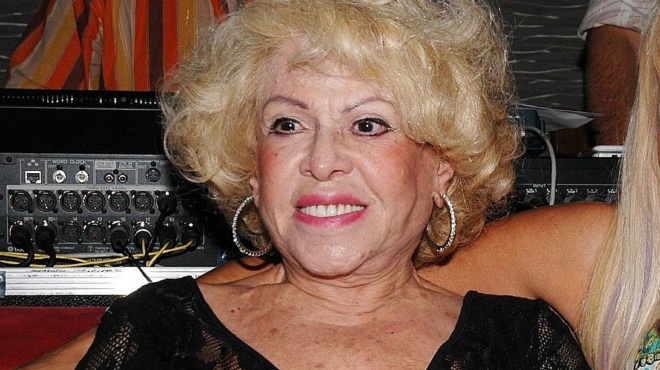 i-kaiti-gkrey-egine-100-eton-ta-genethlia-sto-spiti-i-toyrta-kai-i-fotografia-dipla-se-agapimenoys-tis-filoys-259548