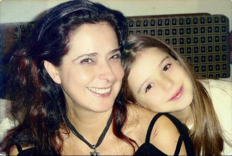 Κλαίρη Κατσαντώνη "Ρετιρέ" 