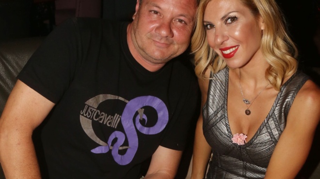 sofia-polyzogopoyloy-amp-8211-apostolos-lytras-i-diafora-ilikias-o-erotas-poy-katelixe-se-xylodarmo-i-kori-kai-i-koini-synenteyxi-271069