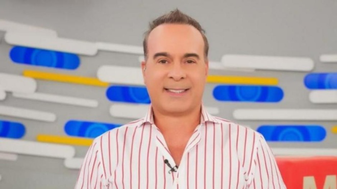 olo-to-internet-milaei-gia-ton-foti-sergoylopoylo-eipe-se-mia-protasi-osa-i-zina-koytselini-tremei-na-akoysei-271697