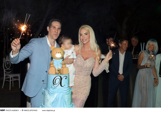 Τζούλια Κόλλια και Κωνσταντίνος Μακρυγιώργης βάφτισαν τον γιο τους