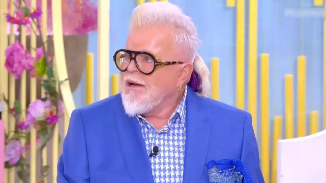 apostolopoylos-amp-8220-enantion-amp-8221-kasselaki-anevase-sti-skini-ton-tailer-les-kai-itan-kallisteia-gia-ti-mis-toyrismo-268555