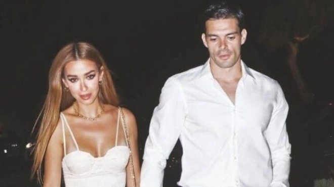 eleni-foyreira-almperto-mpotia-i-entyposiaki-vaptisi-toy-gioy-toys-kai-to-idiaitero-onoma-268123