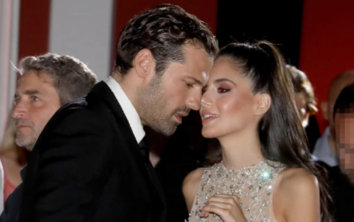 oloi-tin-koitoysan-stin-koilia-i-alexandra-nika-ekane-tin-1i-emfanisi-sto-pleyro-toy-argyroy-meta-tis-fimes-egkymosynis-275377