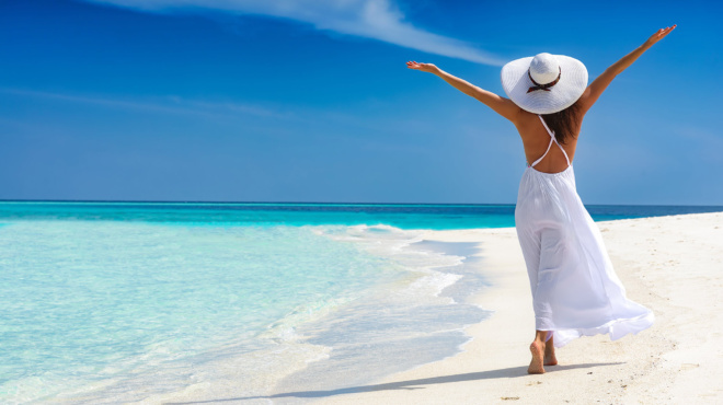 12-magikoi-proorismoi-tis-elladas-gia-ena-yperocho-triimero-me-chamilo-kosmos-poy-den-chreiazontai-ploio-gia-na-pas-267143