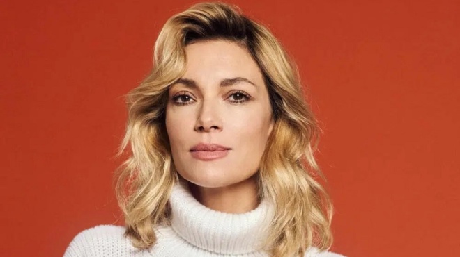 evale-to-forema-no1-tasi-toy-fetinoy-kalokairioy-omos-oloi-prosexan-ta-podia-tis-poy-axizoyn-700e-265471