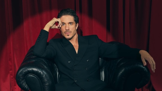 idiotikes-pisines-esoterika-tzakoyzi-aperioristi-thea-to-polyteles-xenodocheio-toy-oikonomopoyloy-sti-mykono-276154