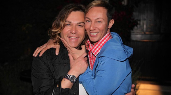 eginan-theama-stin-psaroy-tryfon-samaras-amp-038-kostetsos-ekanan-paichnidakia-sto-nero-amp-038-toys-koitoyse-oli-i-paralia-277459