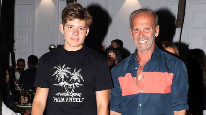 gymnasmenos-melachrinos-idios-i-mana-toy-perizititos-o-maximos-kostopoylos-sta-17-toy-moiazei-me-diasimo-montelo-279754