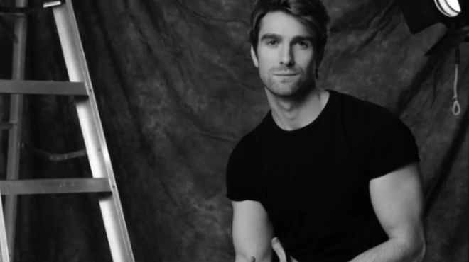 efyges-kai-oyte-oi-giatroi-den-xeroyn-to-amp-8220-giati-amp-8221-antio-dystychos-neos-thrinos-nekros-o-agapimenos-ithopoios-278128