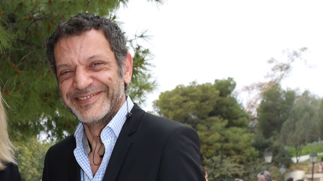 agerastos-kai-aspromallis-spania-emfanisi-gia-ton-paroysiasti-milto-makridi-poy-mesoyranoyse-sta-90-s-kai-xafnika-exafanistike-275866