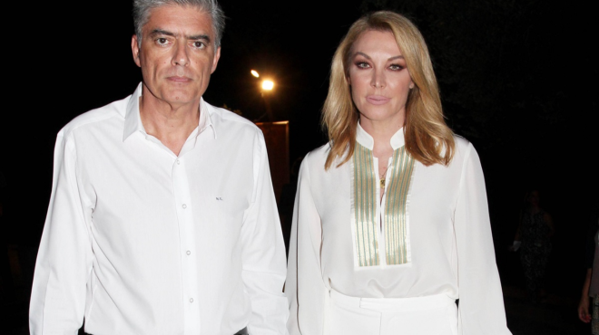 amp-8220-epideixi-ploytoy-de-ntrepeste-amp-8221-salos-me-tis-polyteleis-diakopes-stefanidoy-eyaggelatoy-amp-8220-vrochi-amp-8221-ta-scholia-283848