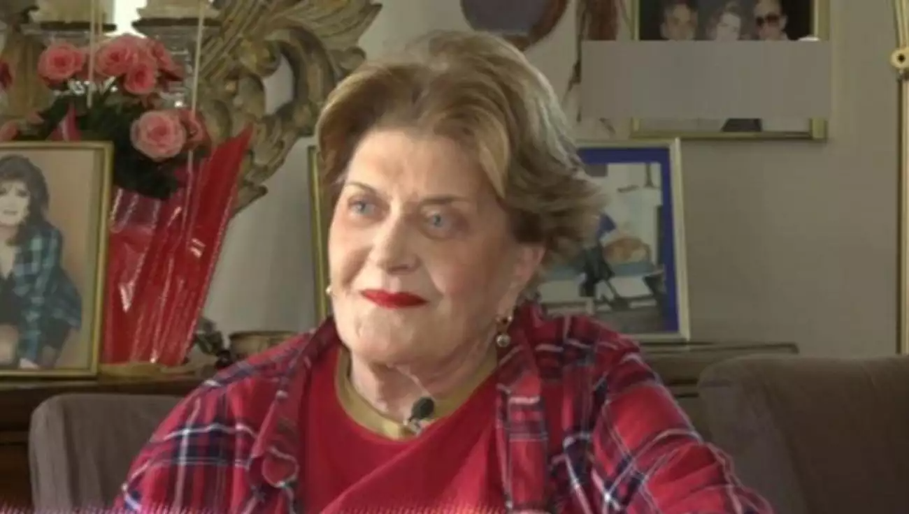 Η Βάσια Τριφύλλη για την υιοθεσία από ομόφυλα ζευγάρια 