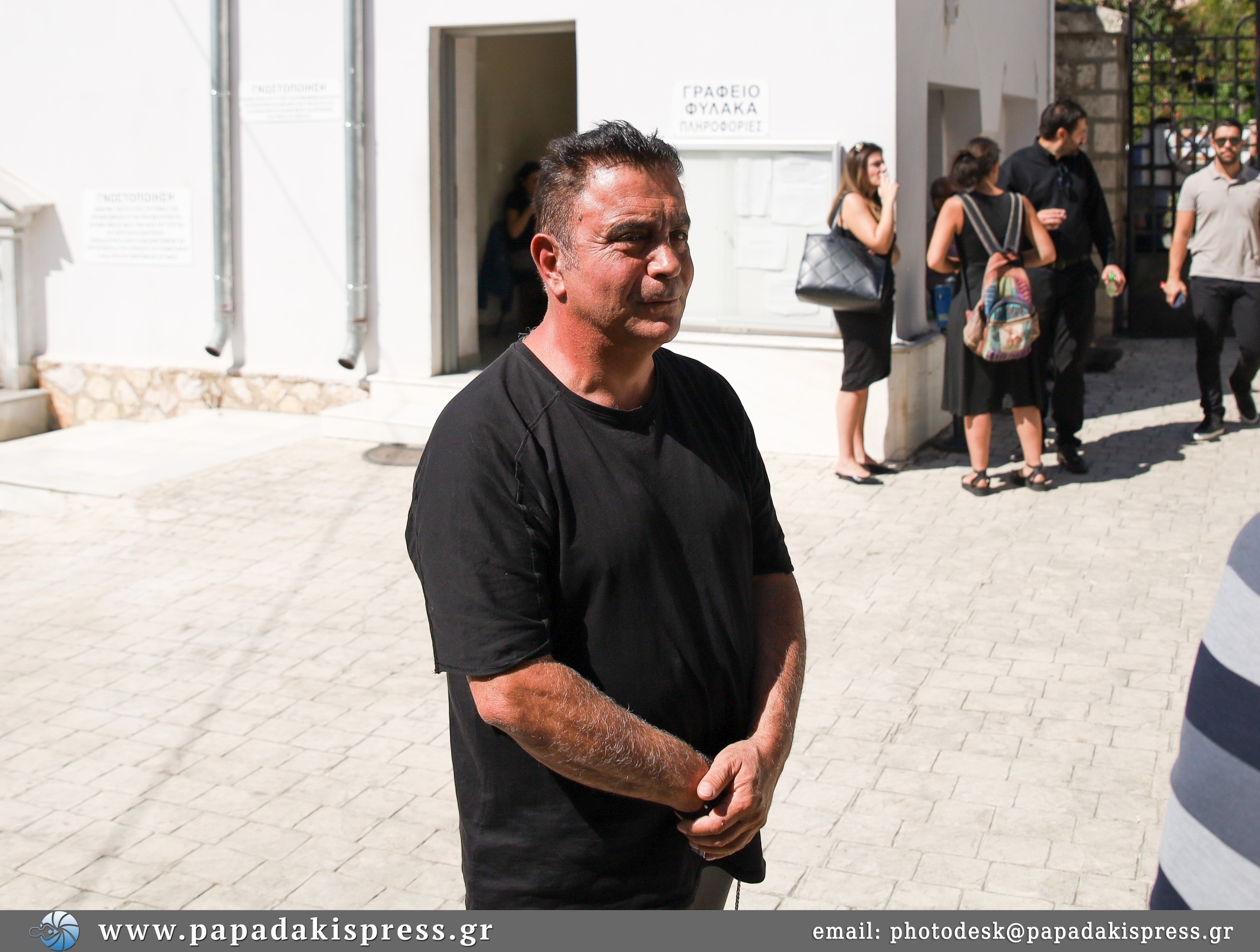 Κηδεύτηκε ο Κώστας Καρουσάκης 