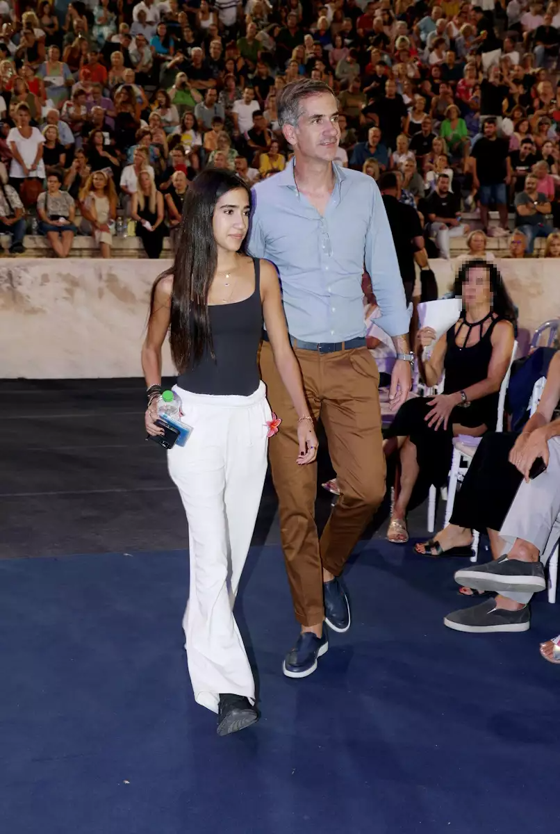 Απαστράπτουσα η Σία Κοσιώνη 