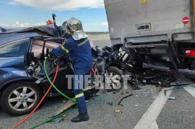 Ζευγάρι σκοτώθηκε σε τροχαίο στην Πάτρα 