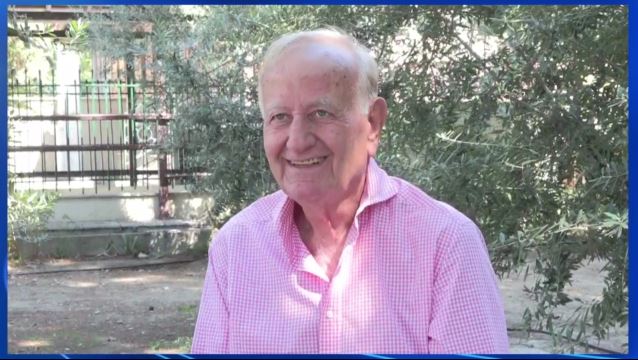 o-pateras-stefanoy-kasselaki-ypostirixe-ton-gio-toy-stefano-opos-tha-ekane-kathe-gonios-den-einai-exerchomenos-einai-anerchomenos-301340