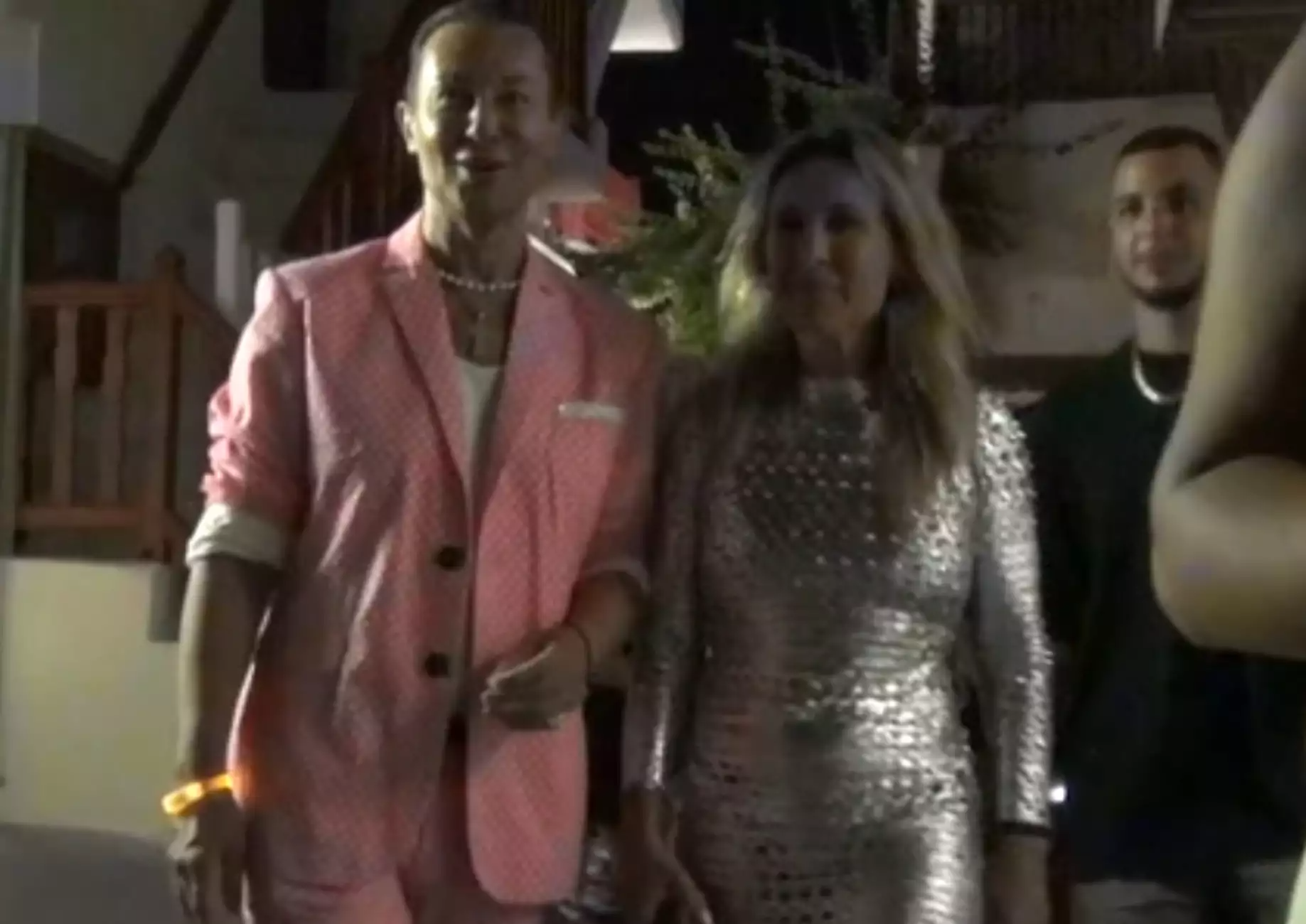 Βασίλειος Κωστέτσος και Πηγή Δεβετζή στη Μύκονο 