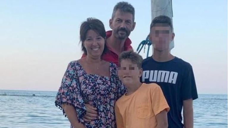 17χρονος έσφαξε την οικογένειά του 