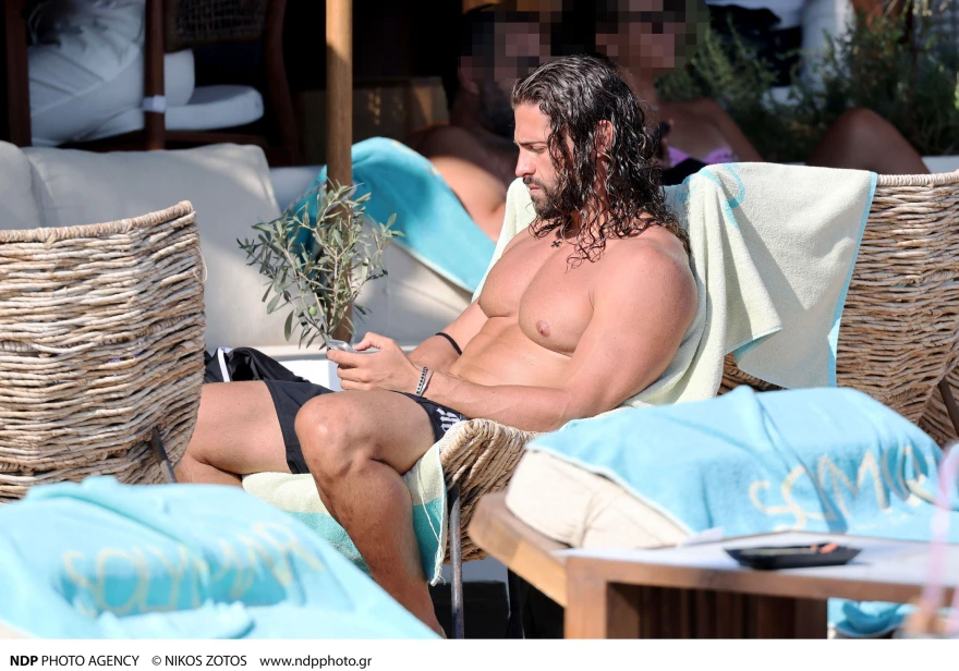 Κωνσταντίνος Βασάλος και Μαρία Παπαγεωργίου στη Μύκονο