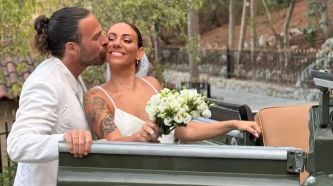 eyrydiki-valavani-i-gnorimia-me-ton-grigori-morgkan-se-paralia-kai-i-apokalypsi-gia-tin-vera-toy-gamoy-toys-310666