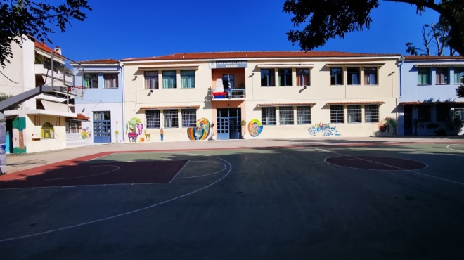 sok-se-scholeio-toy-voloy-epese-to-tavani-kai-toy-plakose-to-kefali-311379