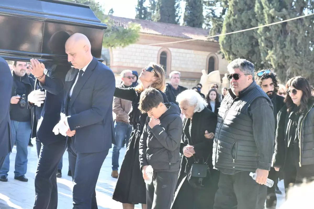 Κηδεύτηκε ο Δημήτρης Ήμελλος 