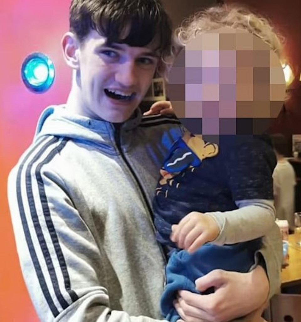 Μυστήριο με τον θάνατο 20χρονου Βρετανού 